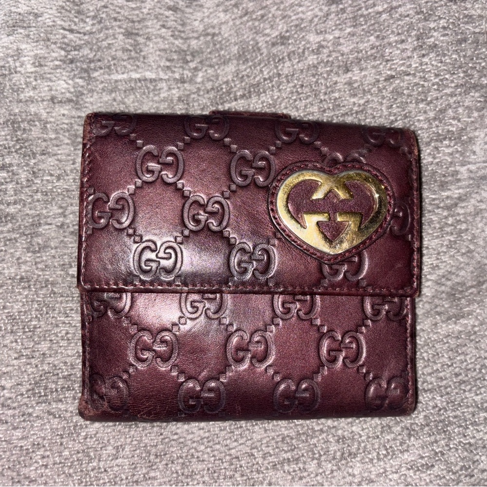 💕Authentic Gucci Lovely Heart Bi-Fold Wallet💕